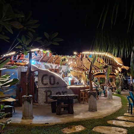 Eco Trekking Lodge, Bar & Jungle Tour'S Букит-Лаванг Экстерьер фото