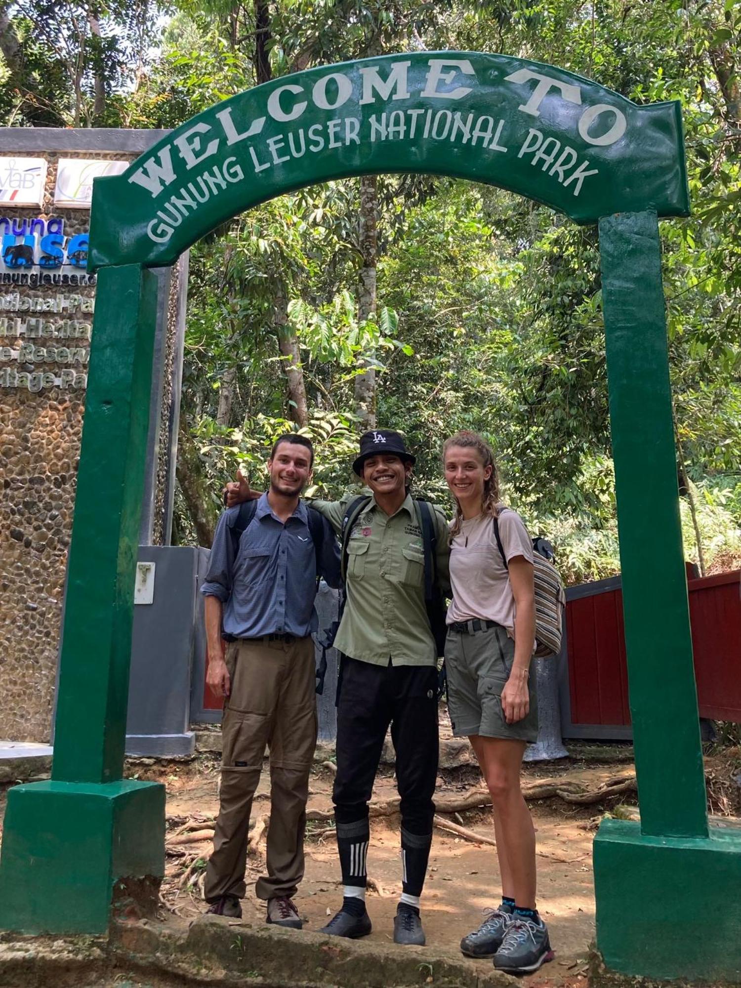 Eco Trekking Lodge, Bar & Jungle Tour'S Букит-Лаванг Экстерьер фото